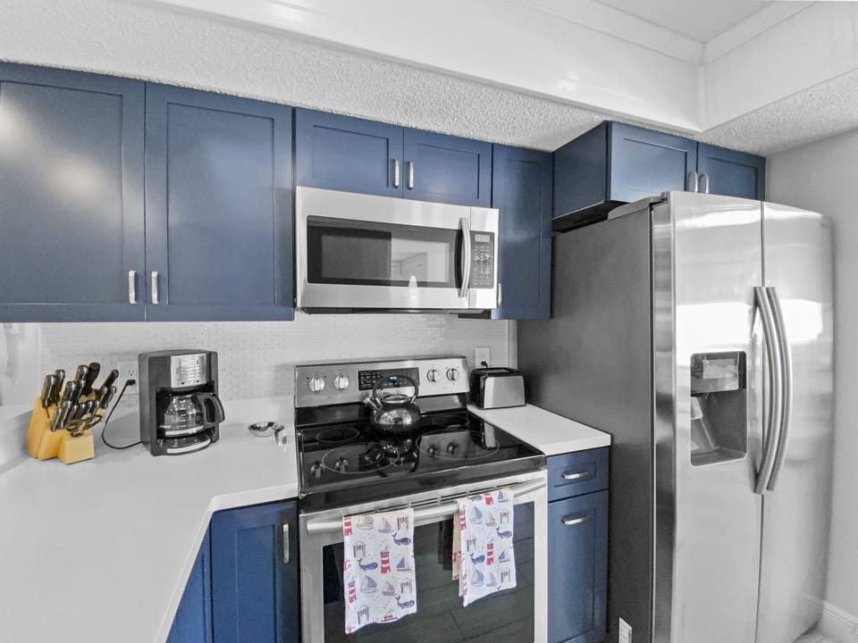 Bayside Pointe Kitchen
