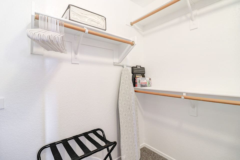 walk in closet 