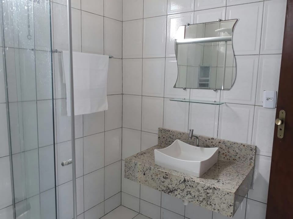 Shower, towels