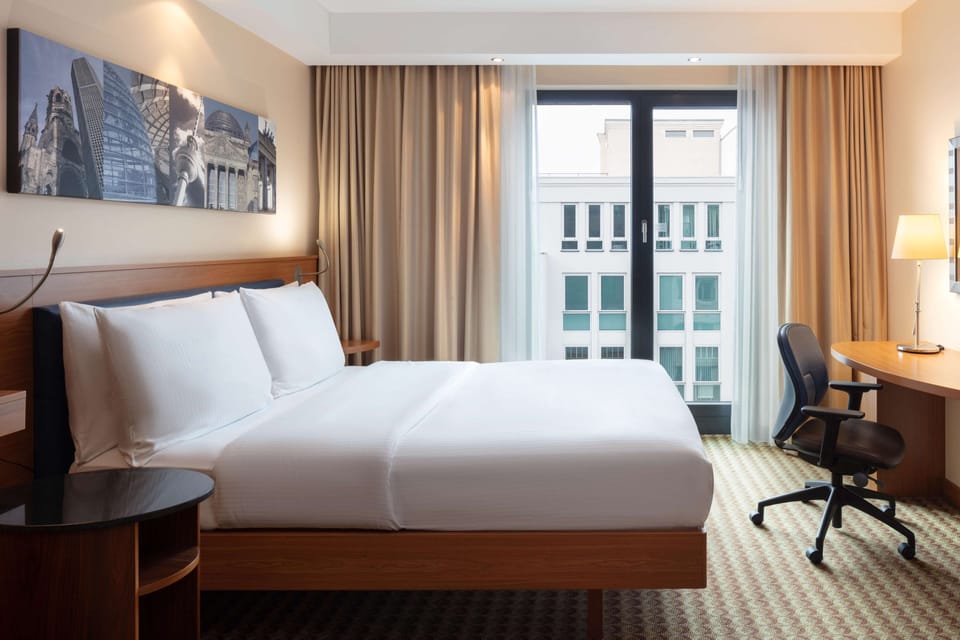 Room, 1 Queen Bed, Accessible | Hypo-allergenic bedding, blackout drapes, soundproofing