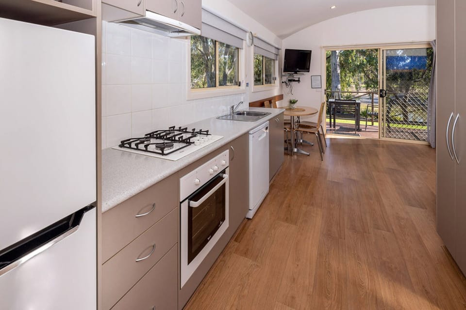 2 Bedroom Riverfront Holiday Villa | Private kitchen | Toaster