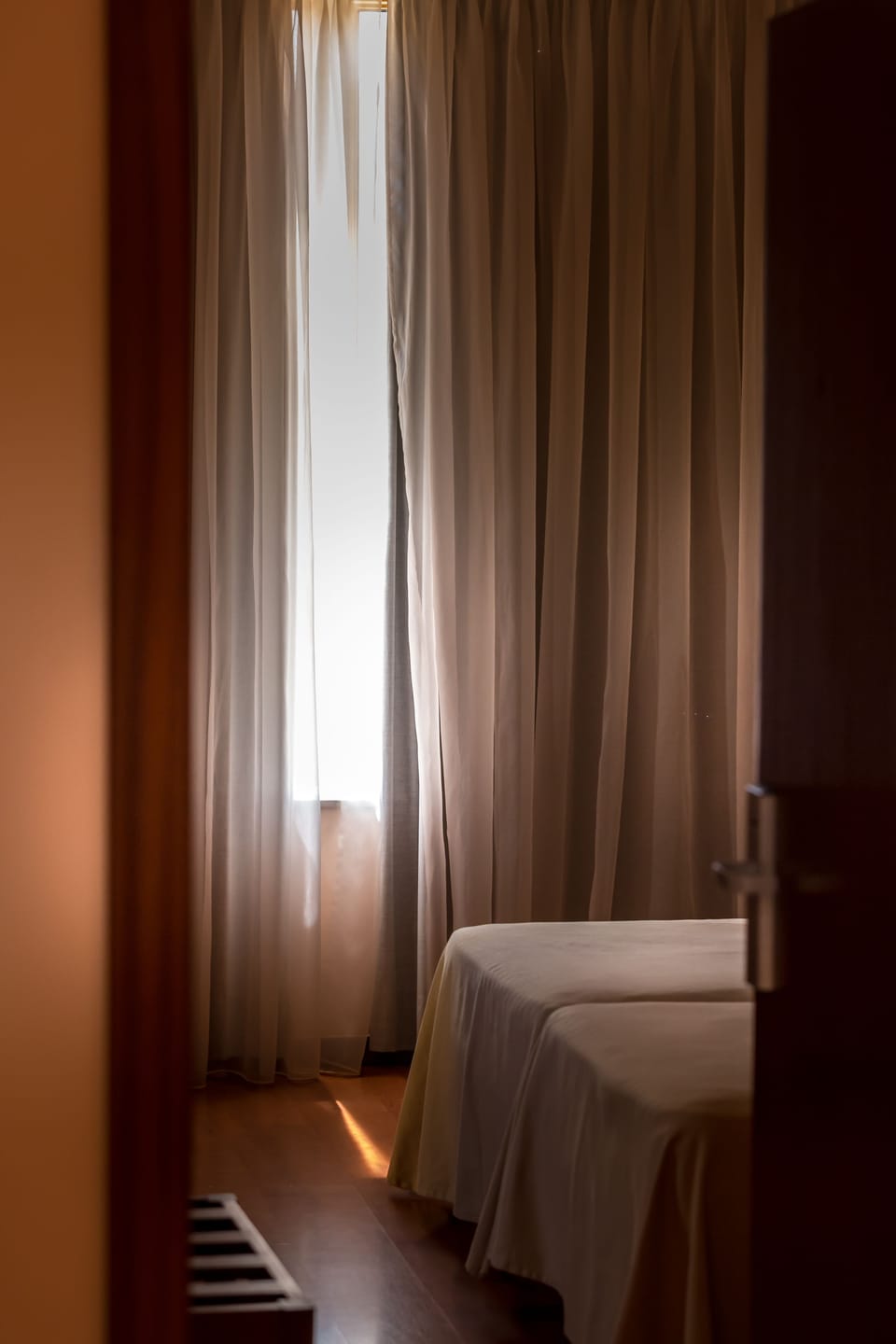 Twin Room | In-room safe, desk, blackout drapes, free WiFi