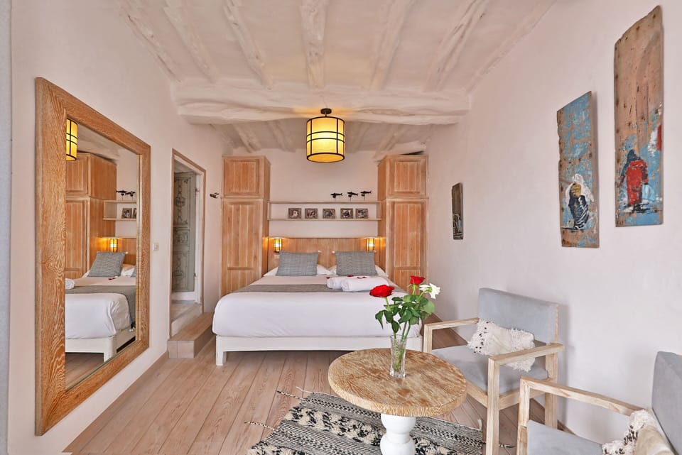 Comfort Double Room, Private Bathroom | Egyptian cotton sheets, premium bedding, pillowtop beds, in-room safe