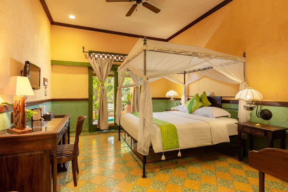 Deluxe Double or Twin Room, Non Smoking | Minibar, in-room safe, desk, laptop workspace