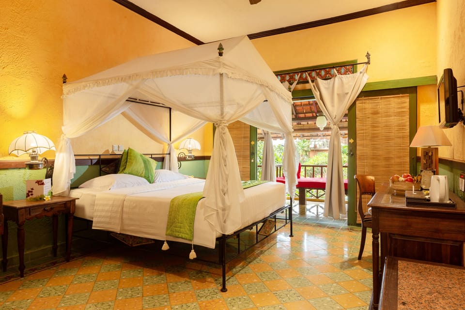 Deluxe Double or Twin Room, Non Smoking | Minibar, in-room safe, desk, laptop workspace