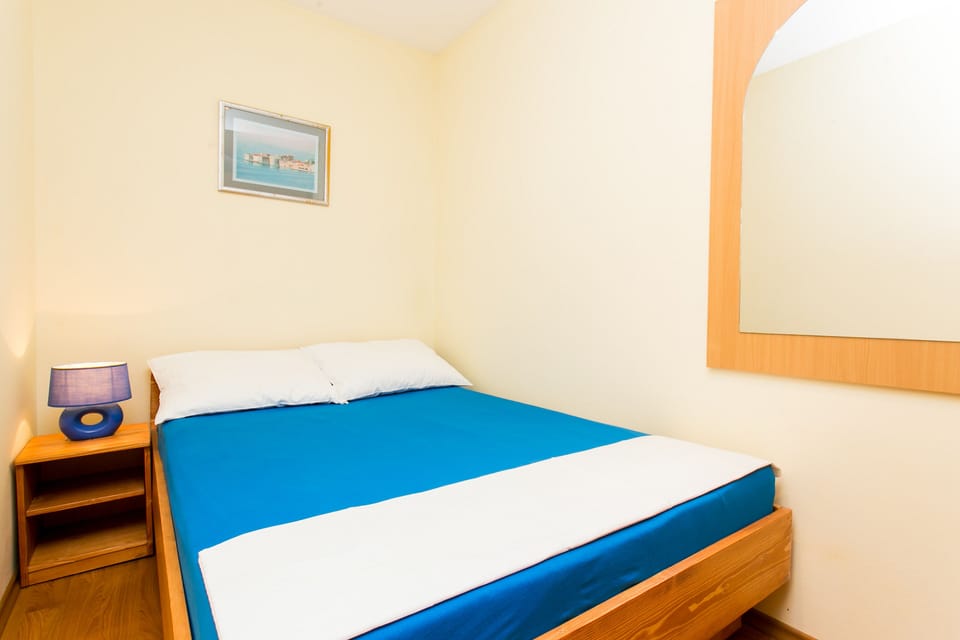 Studio | Premium bedding, free WiFi, bed sheets