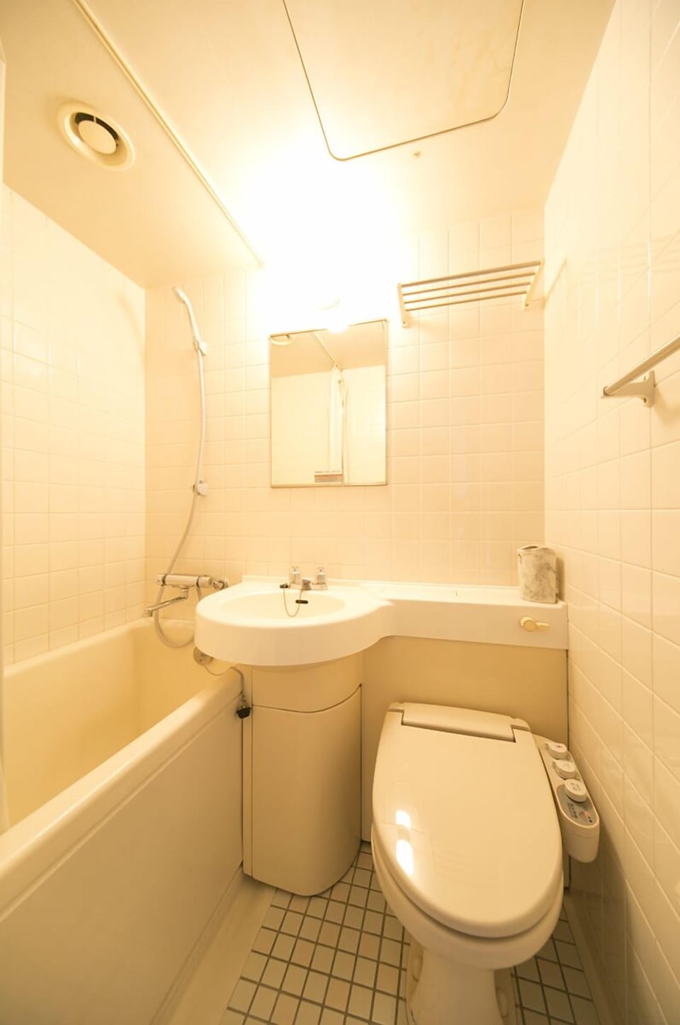 Combined shower/tub, hair dryer, bathrobes, slippers
