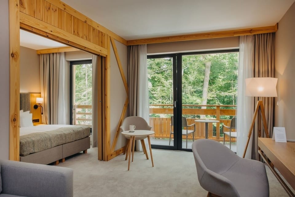 Superior Room | Egyptian cotton sheets, premium bedding, minibar, in-room safe
