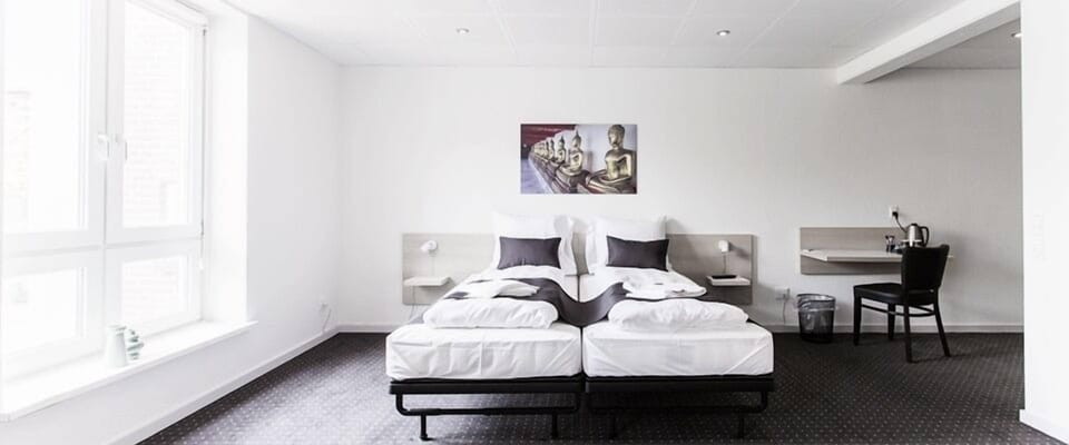 Rollaway beds, free WiFi, bed sheets