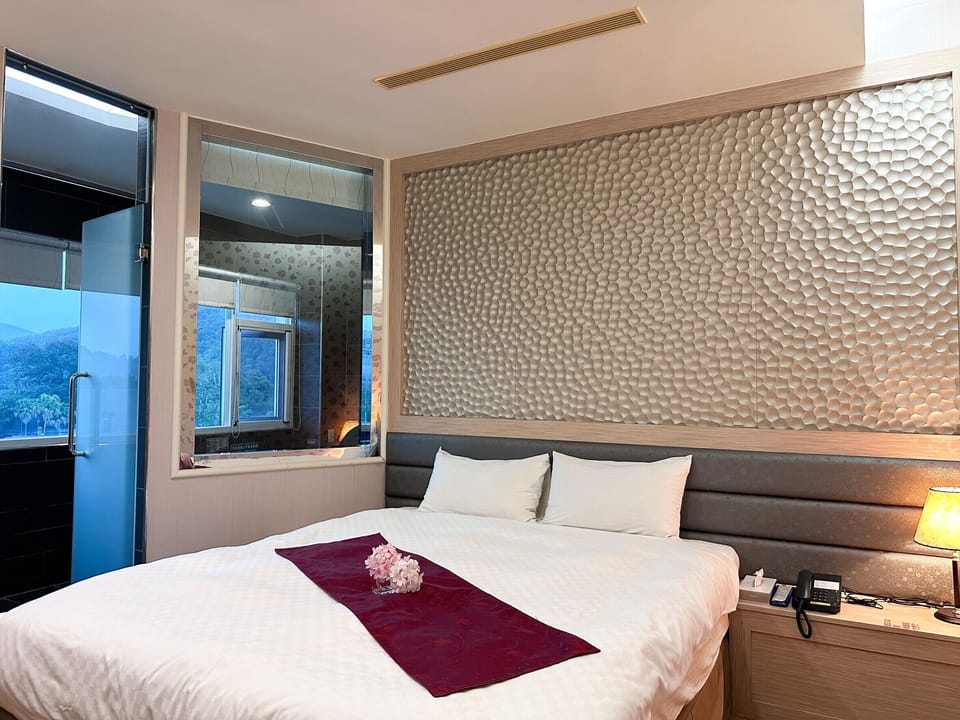 Honeymoon Room | Blackout drapes, free WiFi, bed sheets
