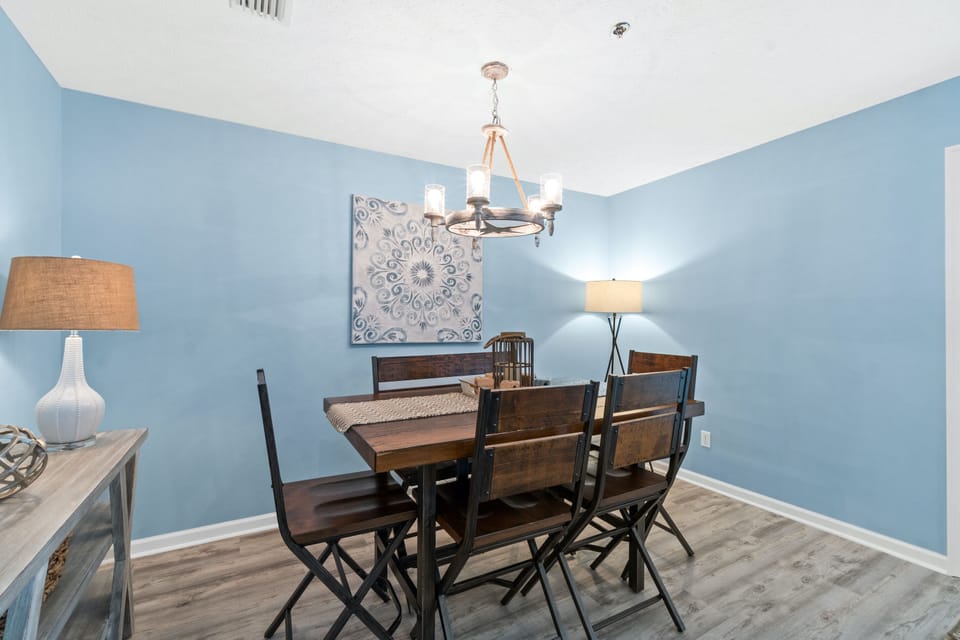Condo, 2 Bedrooms, Resort View (D205) | In-room dining