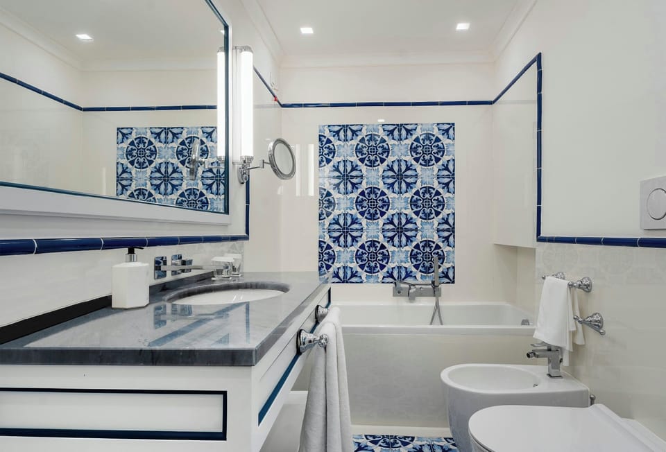 Junior Suite, Terrace, Garden View | Bathroom | Hair dryer, bathrobes, slippers, bidet