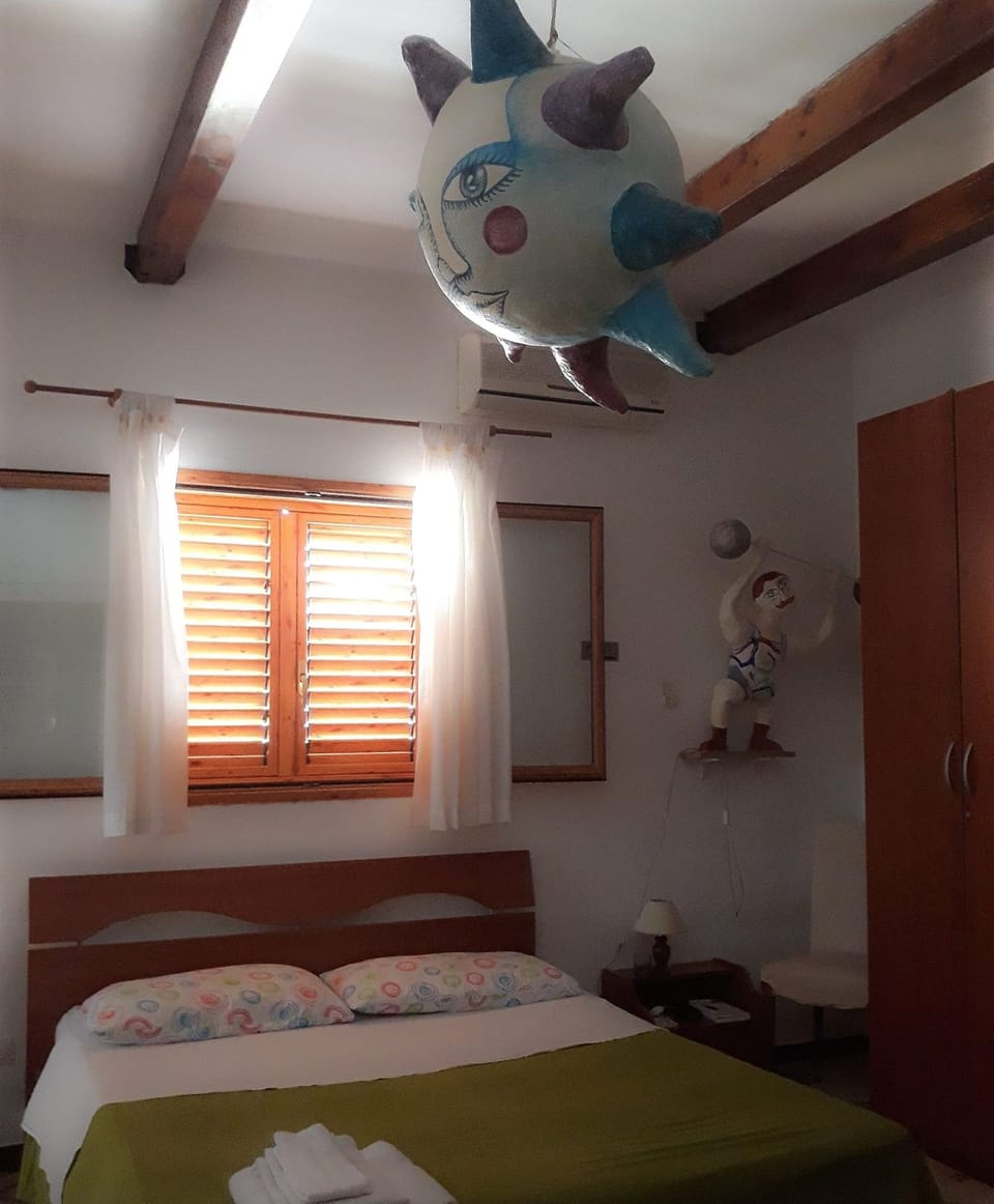Standard Triple Room | Bed sheets