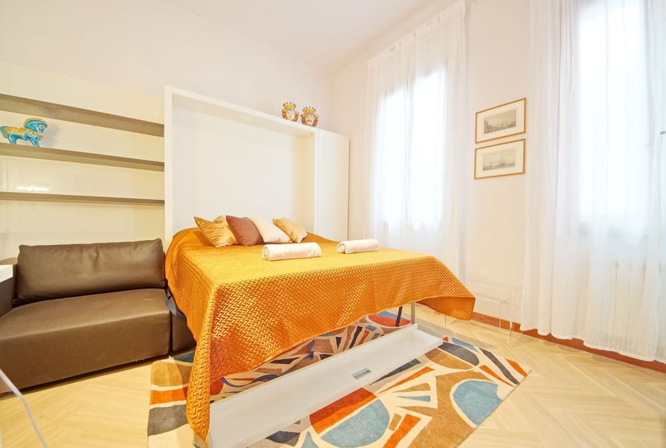 Apartment | Desk, iron/ironing board, free WiFi, bed sheets