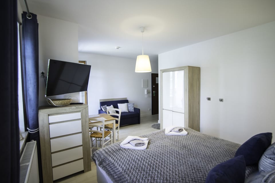 Deluxe Apartment | Iron/ironing board, travel crib, WiFi (free), individually decorated