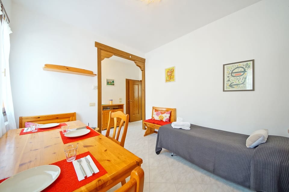 Apartment, 1 Bedroom | Living area