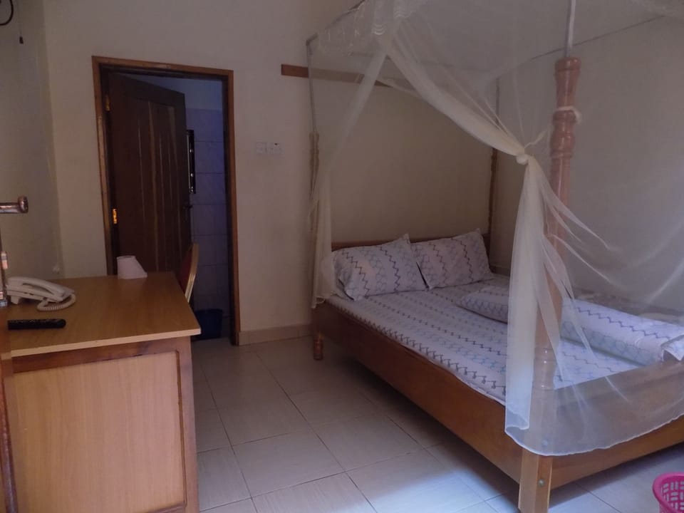 Double Room | Individually decorated, individually furnished, desk, soundproofing