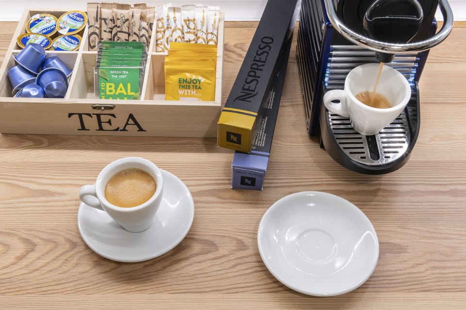 Luxury Suite | Coffee and/or coffee maker