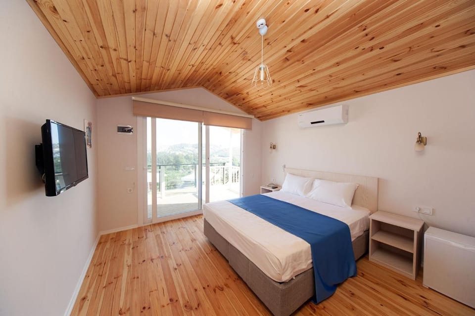 2 bedrooms, minibar, in-room safe, soundproofing