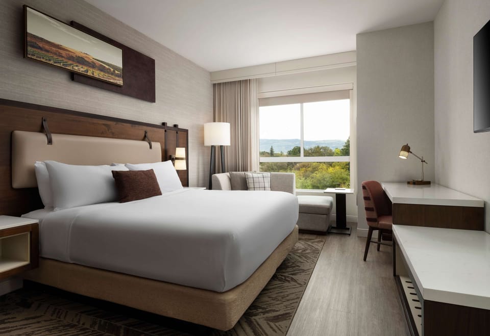 Premium bedding, pillowtop beds, in-room safe, desk