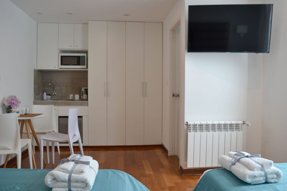 Deluxe Room | Individually decorated, individually furnished, desk, laptop workspace