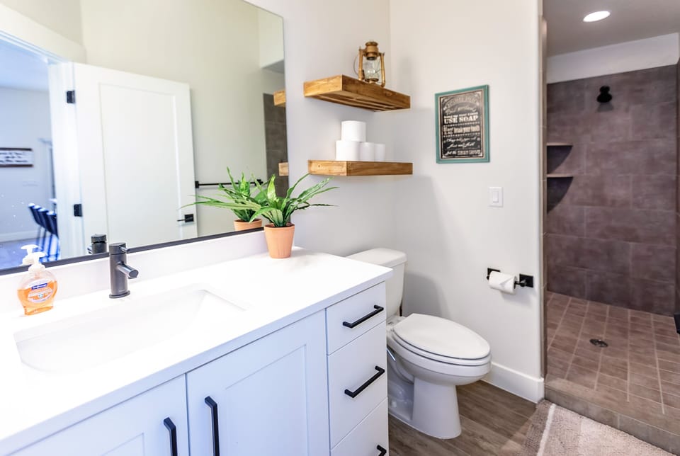 Main floor bathroom 