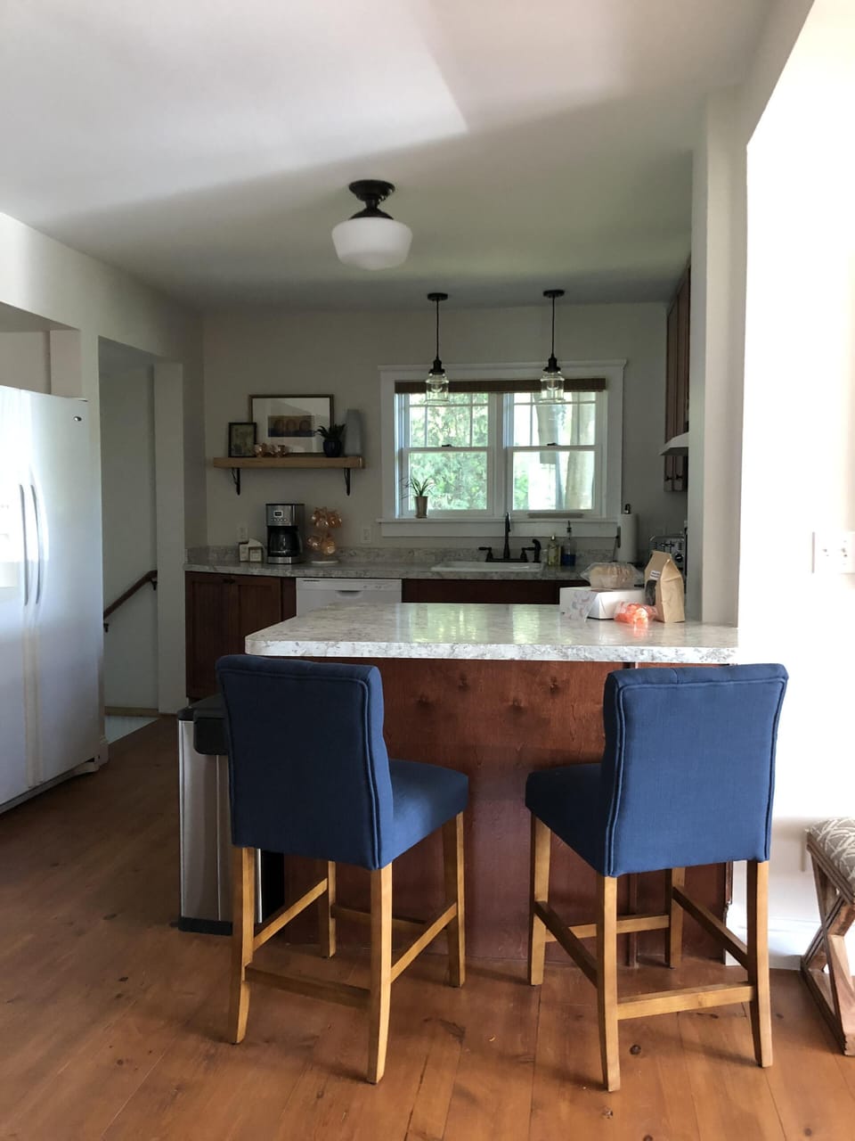 Main Floor Kitchen with peninsula