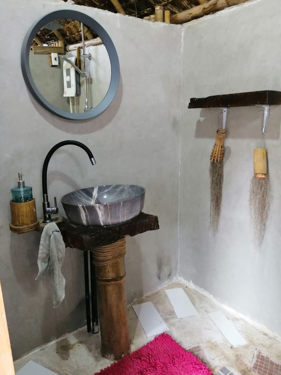 Shower, rainfall showerhead, towels