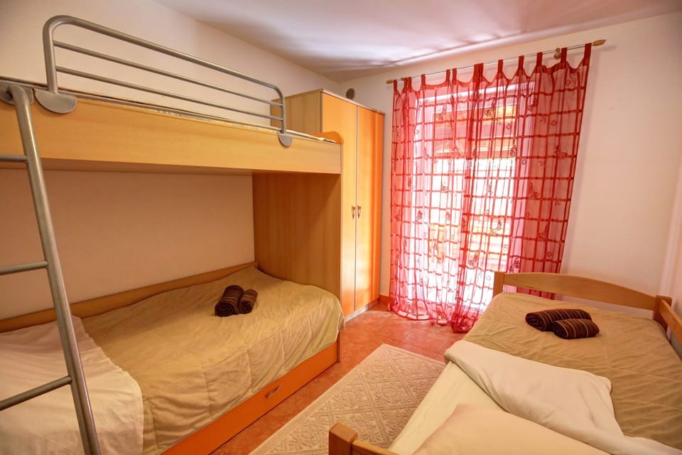 Apartment Sally Apartment in Primorje-Gorski Kotar County