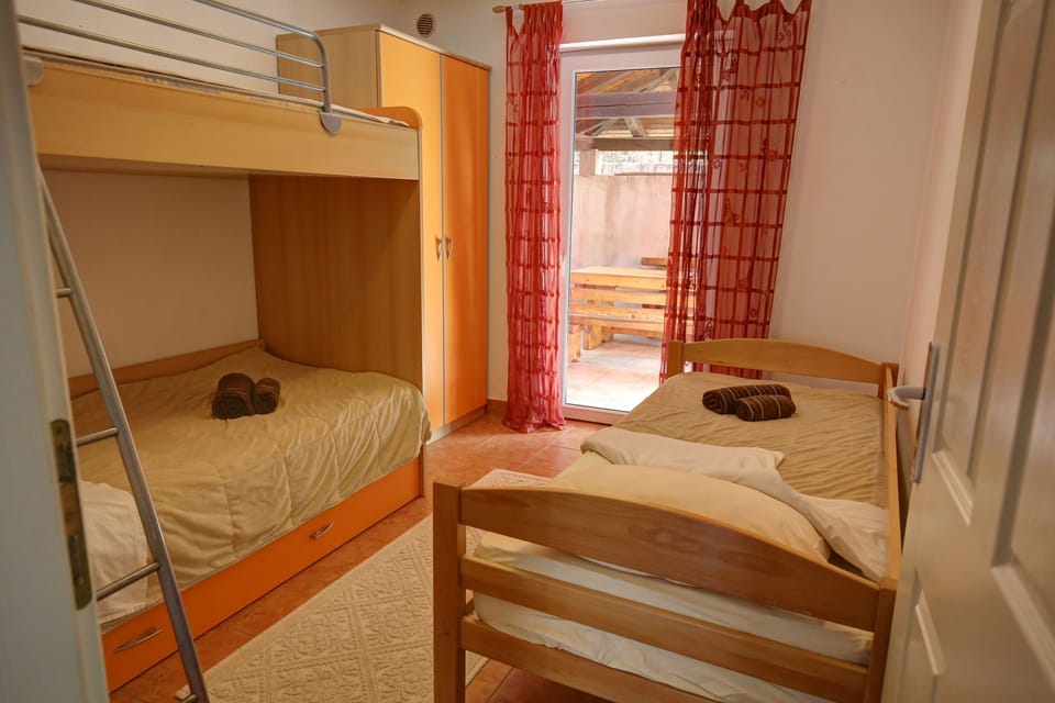 Apartment Sally Apartment in Primorje-Gorski Kotar County