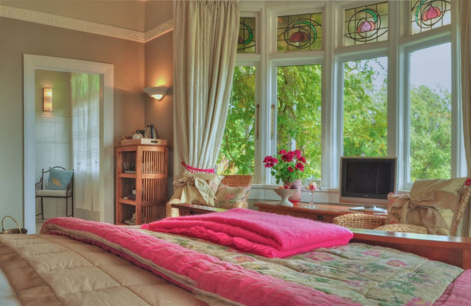 Room | Egyptian cotton sheets, premium bedding, down comforters
