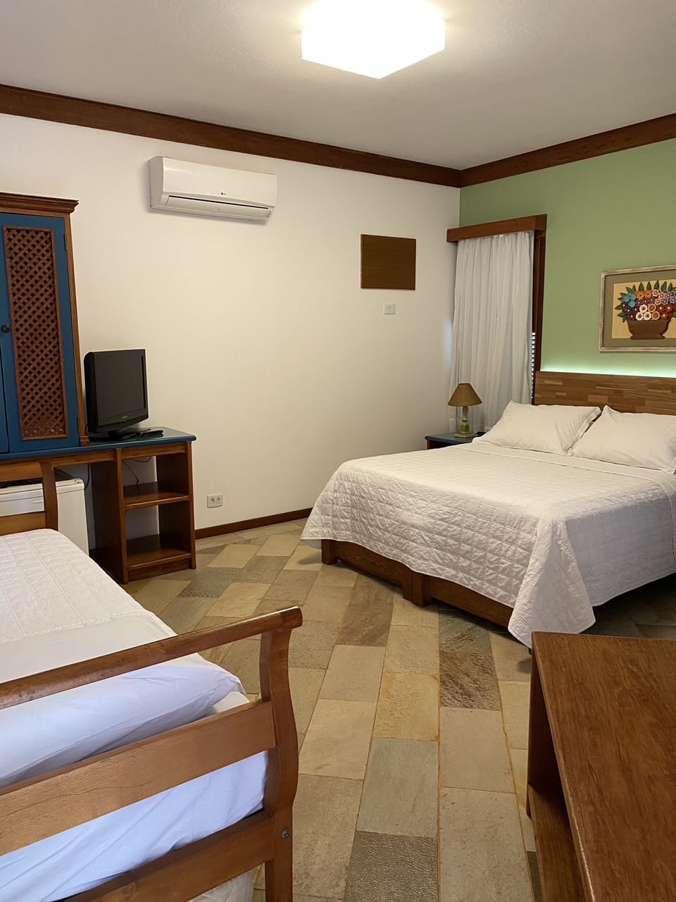 Deluxe Triple Room | Pillowtop beds, minibar, in-room safe, free cribs/infant beds