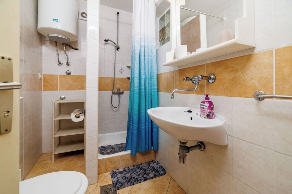 Apartment Stojna Apartment in Lopar