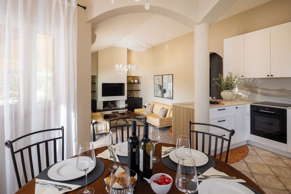 Villa | Dining