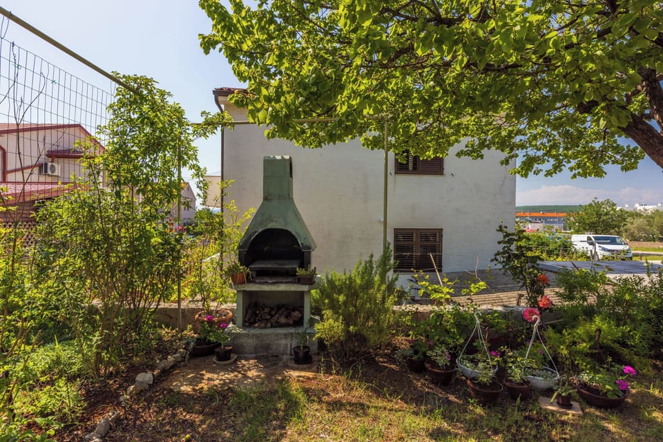 BBQ/picnic area