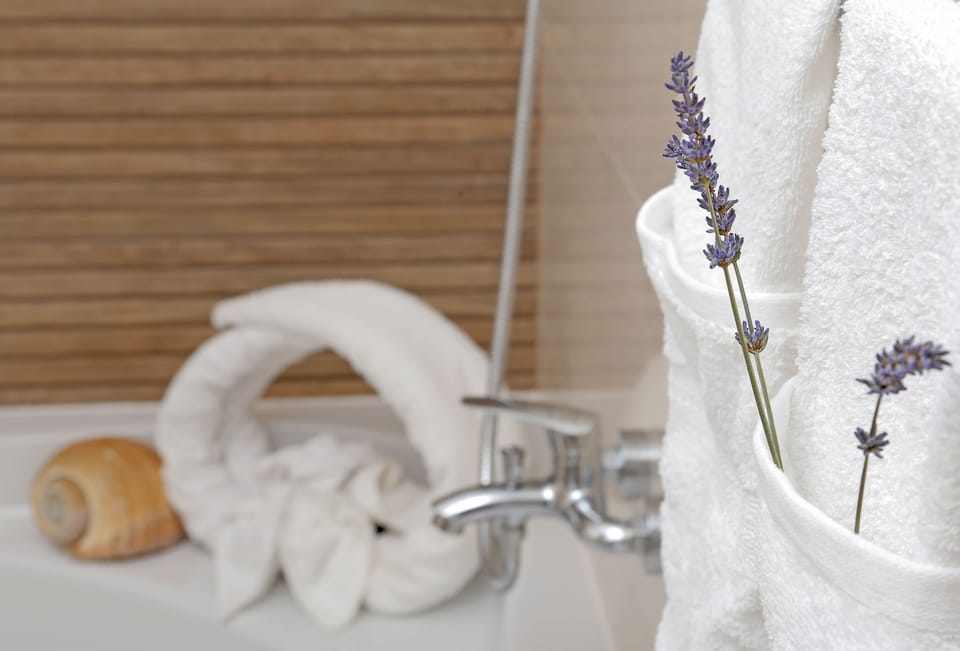 Villa | Bathroom | Shower, hair dryer