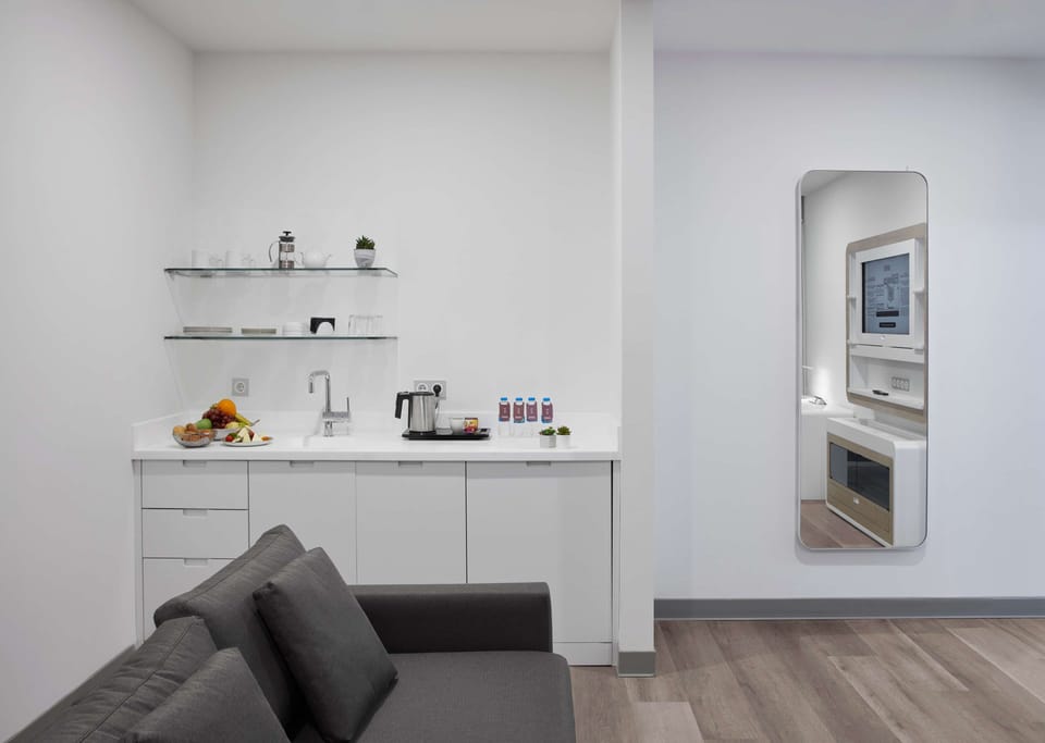 First Class King Junior Suite with Kitchenette | Private kitchen