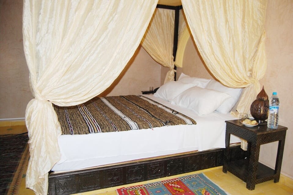 Comfort Double Room | 1 bedroom, in-room safe, free WiFi, bed sheets