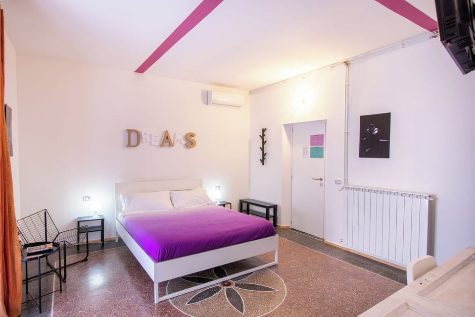 Comfort Room, Balcony (King) | Exterior