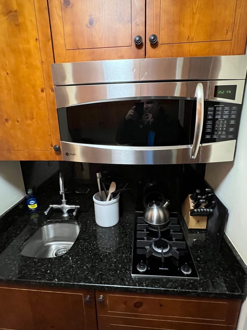 Enjoy our Fully Equipped Mini Kitchen
