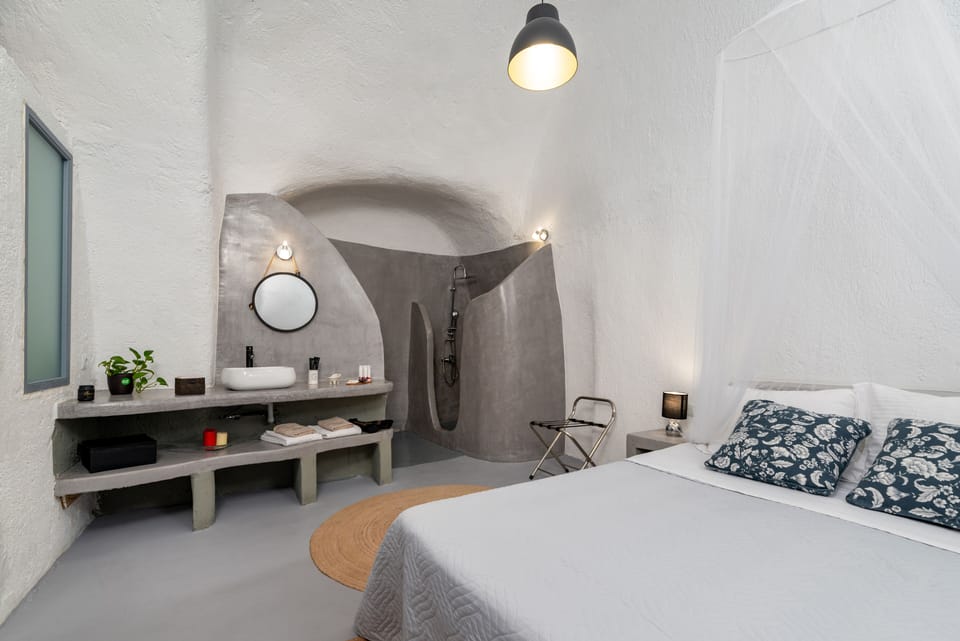Luxury Suite | Premium bedding, memory foam beds, in-room safe, laptop workspace