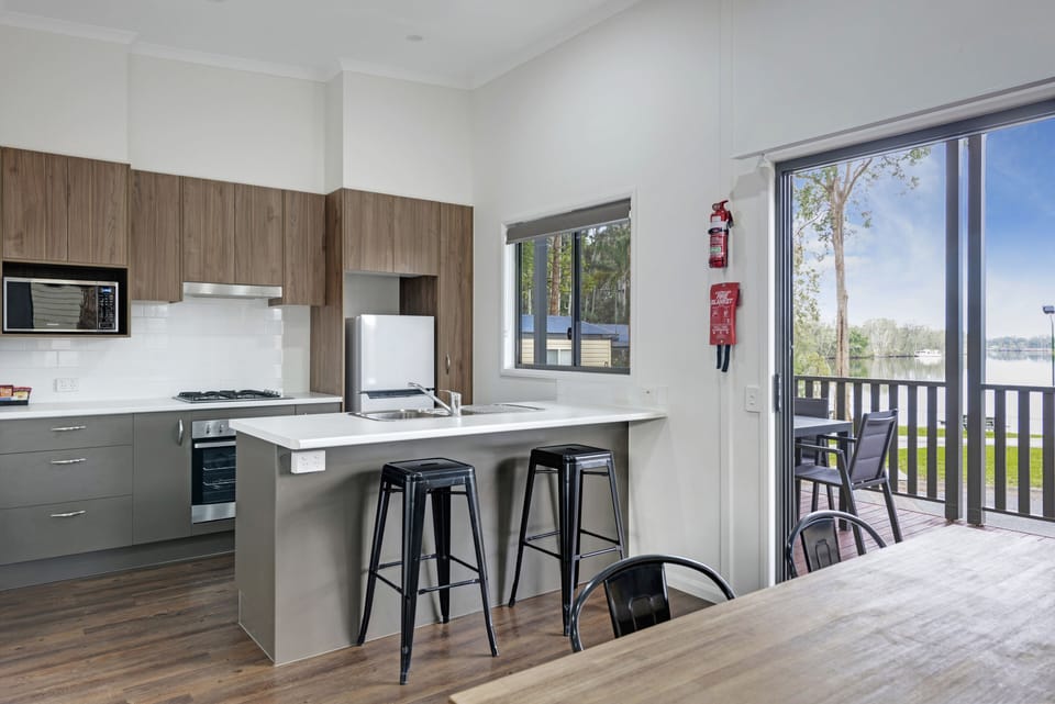 Deluxe 2 Bedroom Cabin | Private kitchen | Coffee/tea maker, fridge, microwave, oven