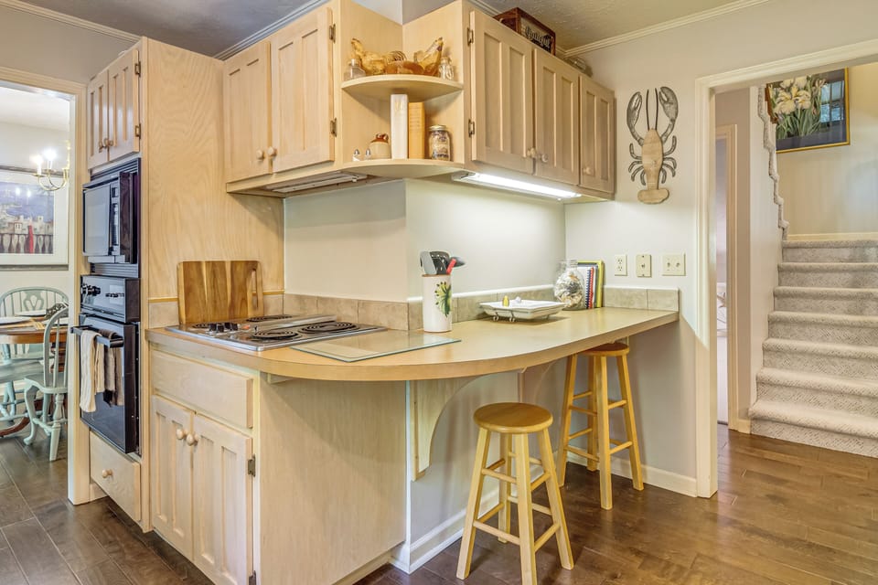 Kitchen | Main Level