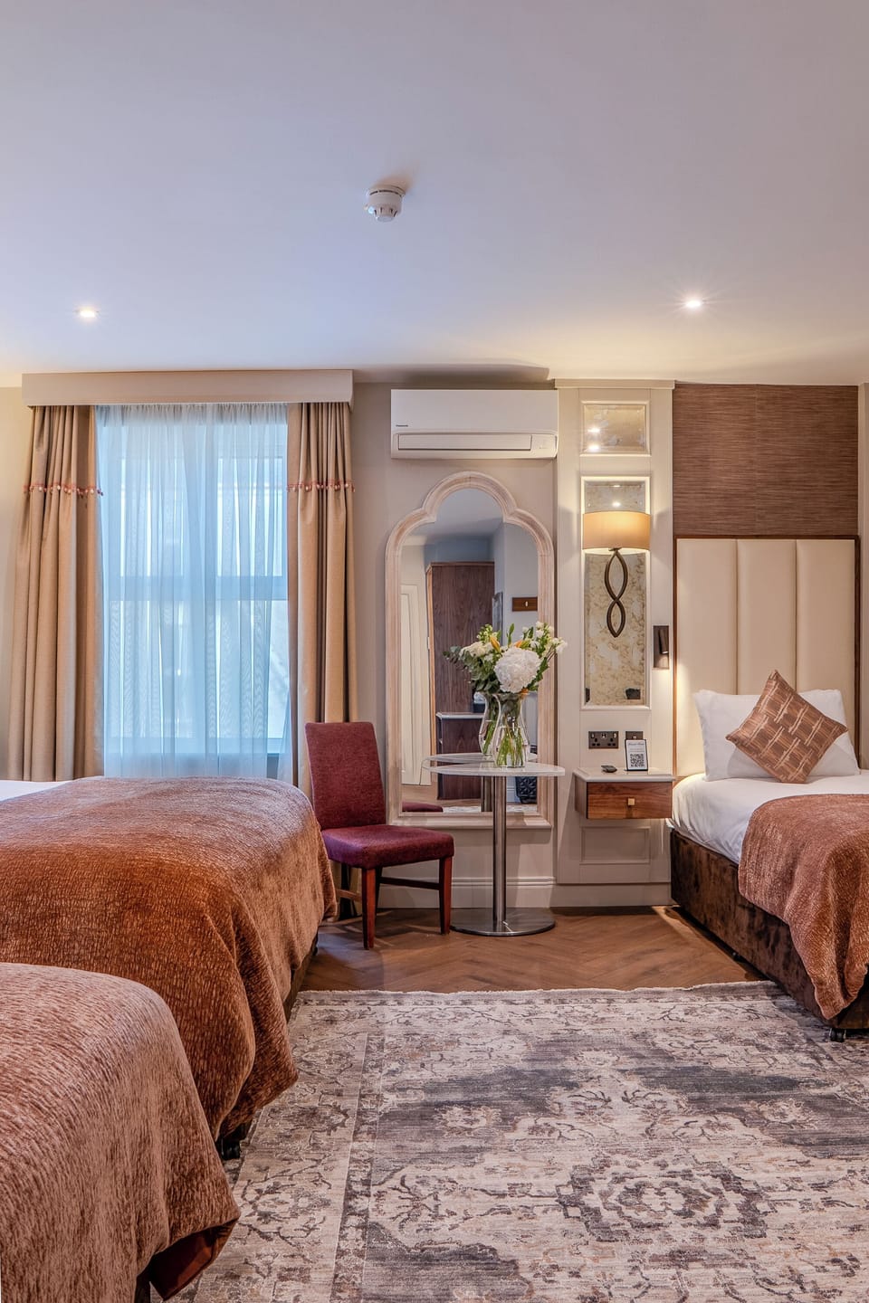 Quadruple Room | Hypo-allergenic bedding available, desk, iron/ironing board (on request)