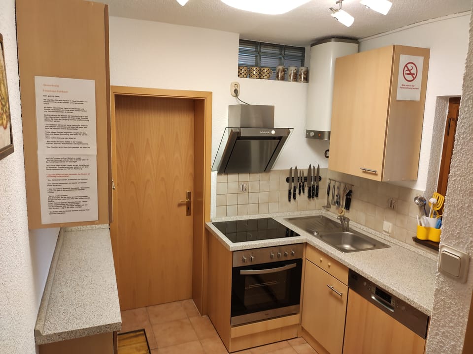 Basic House, 3 Bedrooms (Kohlbach) | Private kitchen | Fridge, oven, stovetop, coffee/tea maker