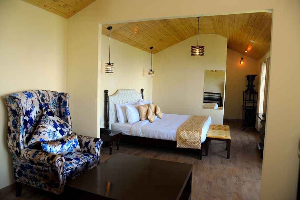 Super Deluxe Cottage | In-room safe, desk, soundproofing, iron/ironing board