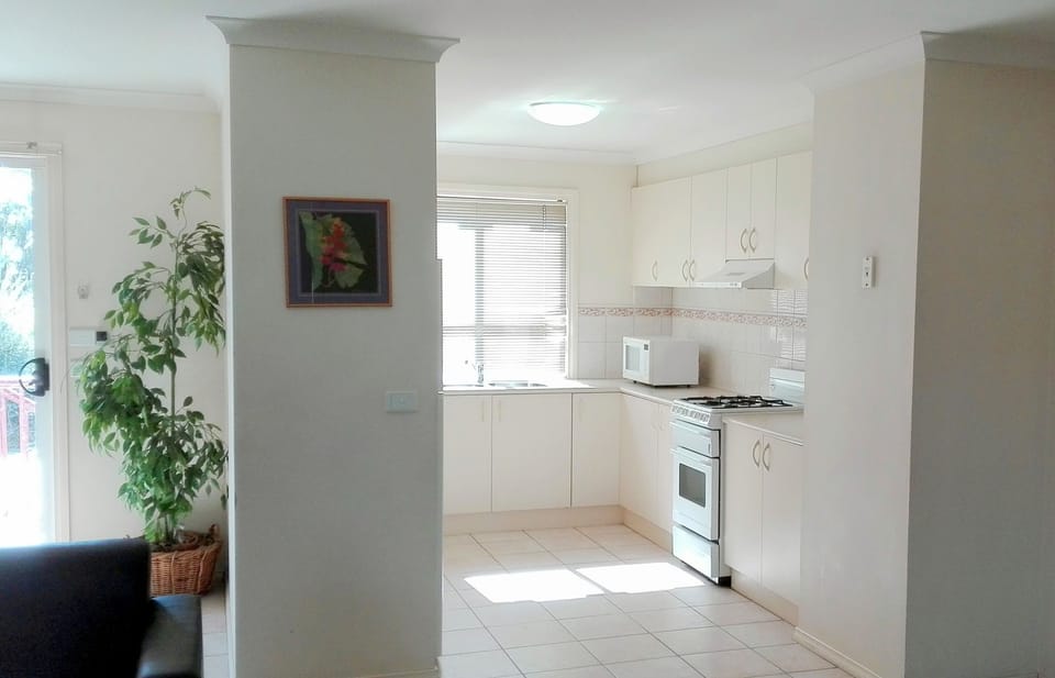 Three Bedroom Apartment (1) | Private kitchen | Coffee/tea maker, fridge, microwave, electric kettle