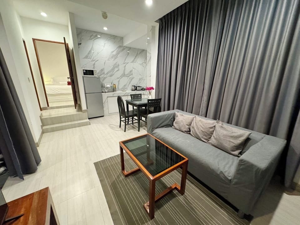 Superior Suite Garden Side Villa | Living area | 40-inch Smart TV with digital channels