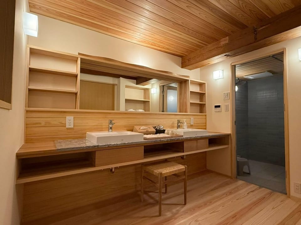 Private Vacation Home, Hutae, Non Smoking | Bathroom | Separate tub and shower, free toiletries, hair dryer, slippers