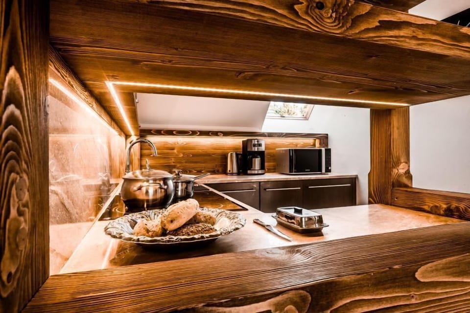 Basic Duplex, 3 Bedrooms, Sauna, Mountainside | Iron/ironing board, free WiFi, bed sheets